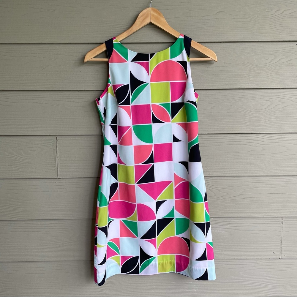 Crown & Ivy Geometric petite shift dress